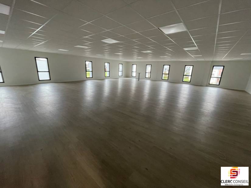 Location - Bureaux 263m² - Franqueville-saint-pierre