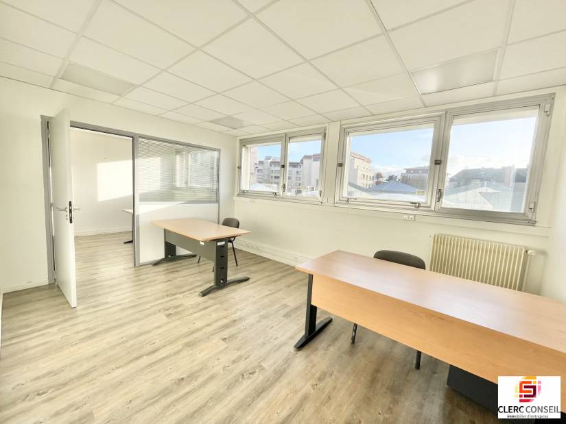 Location - Bureaux 251m² - Rouen