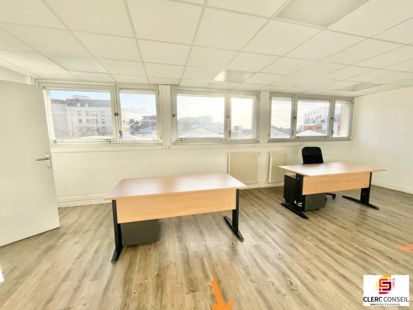 Location - Bureaux 251m² - Rouen