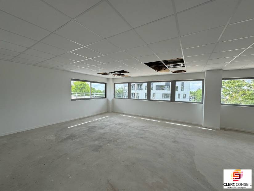 Location - Bureaux 454m² - Mont-saint-aignan