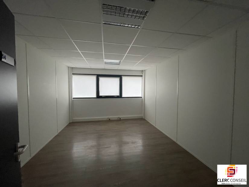 Location - Bureaux 1647m² - Mont-saint-aignan