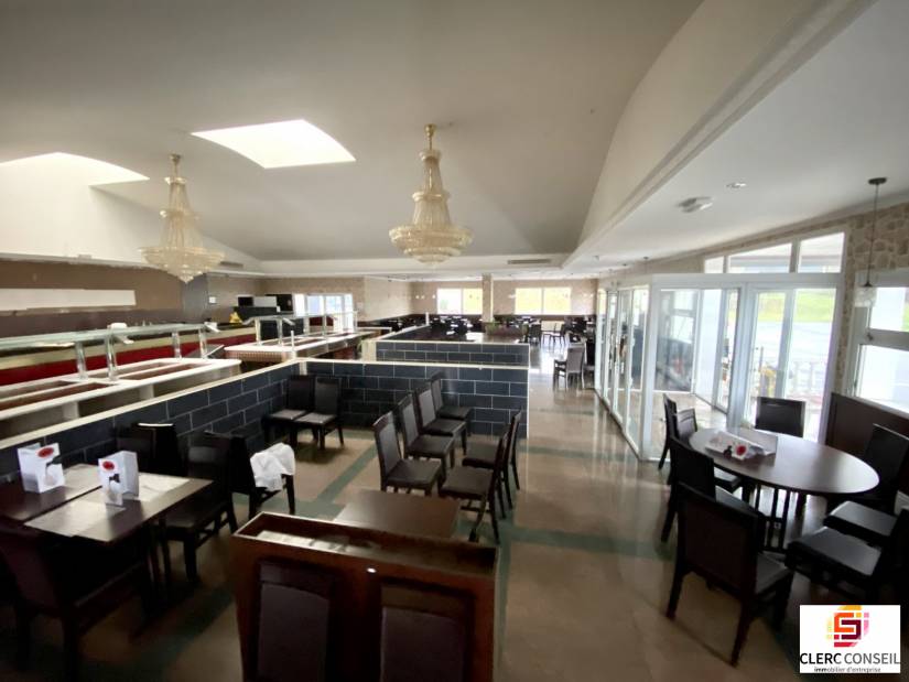 Vente - Local commercial 585m² - Barentin