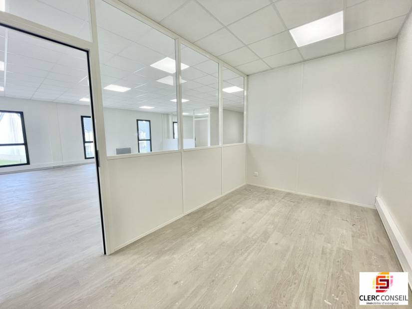 Location - Bureaux 129m² - Franqueville-saint-pierre
