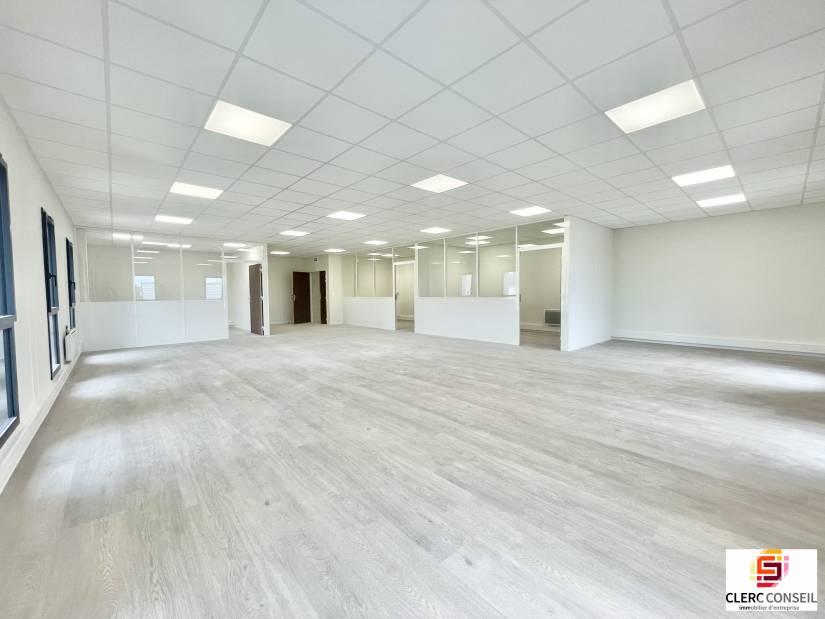 Location - Bureaux 129m² - Franqueville-saint-pierre