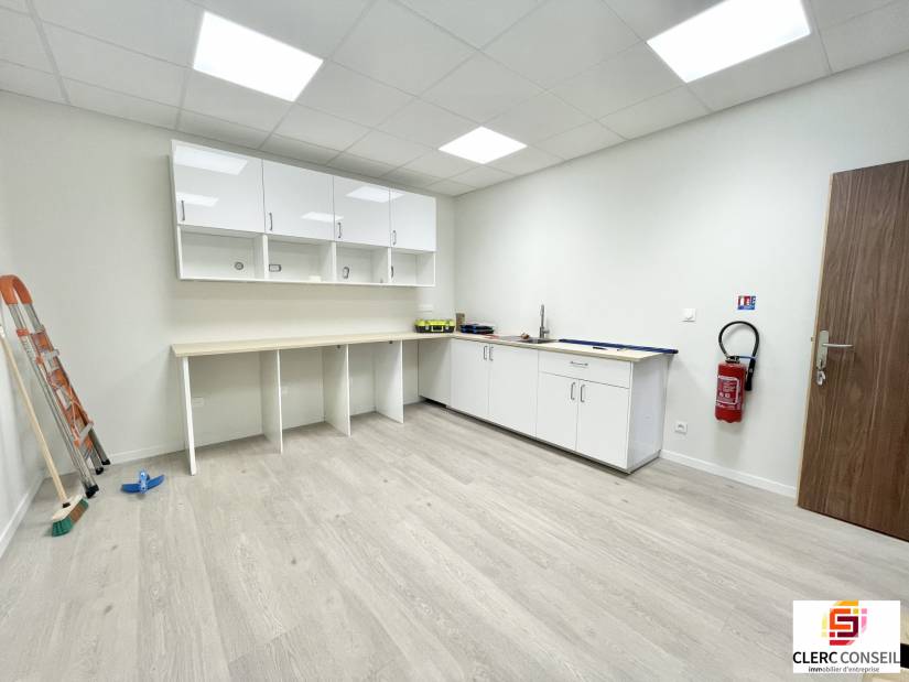 Location - Bureaux 129m² - Franqueville-saint-pierre