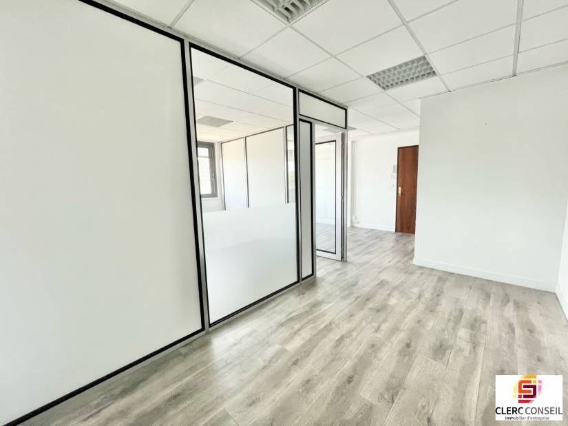 Location - Bureaux 64m² - Rouen