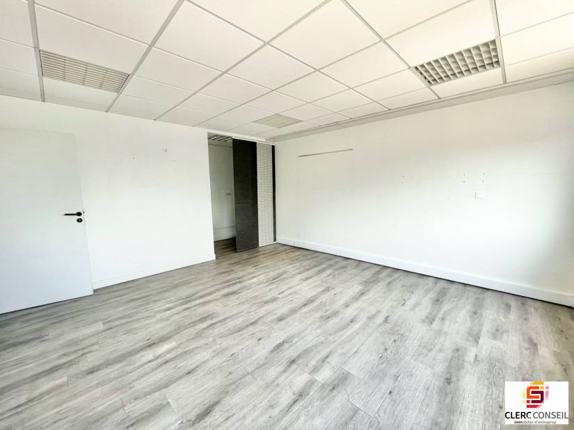 Location - Bureaux 64m² - Rouen