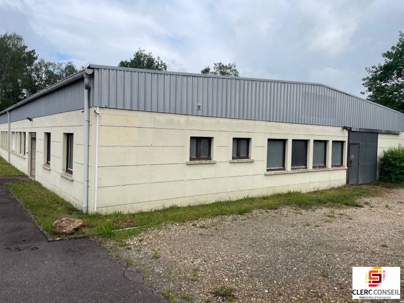 Location - Local d'activité 961m² - Évreux