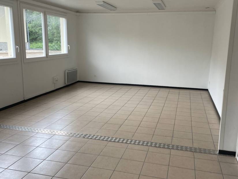Location - Local d'activité 961m² - Évreux