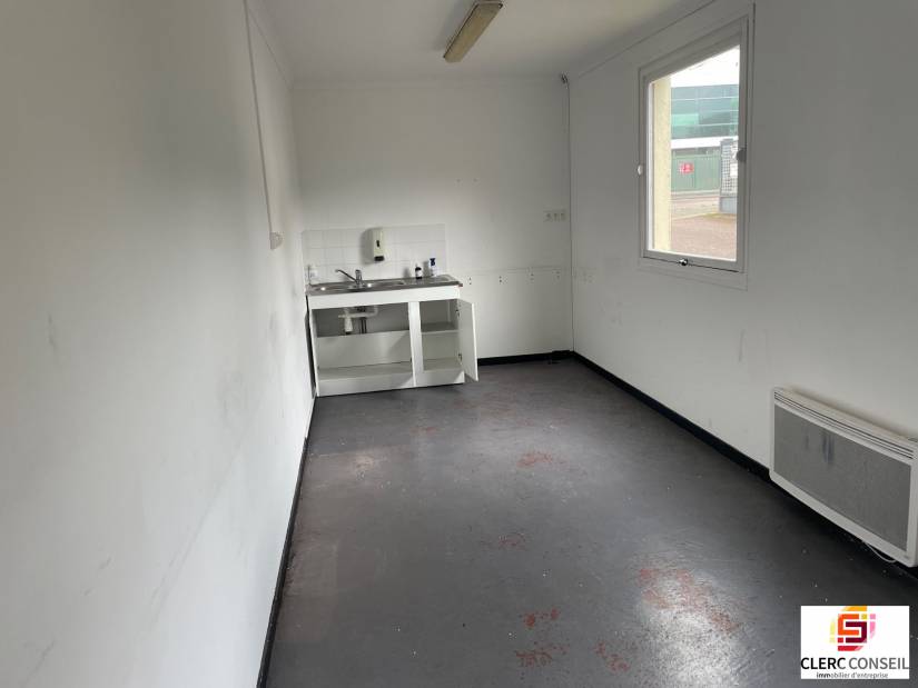 Location - Local d'activité 961m² - Évreux