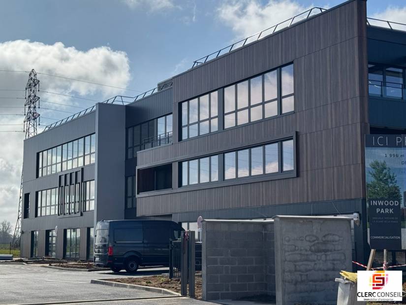 Location - Bureaux 152m² - Saint-martin-du-vivier