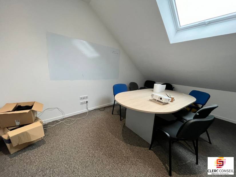 Location - Local d'activité 470m² - Bihorel
