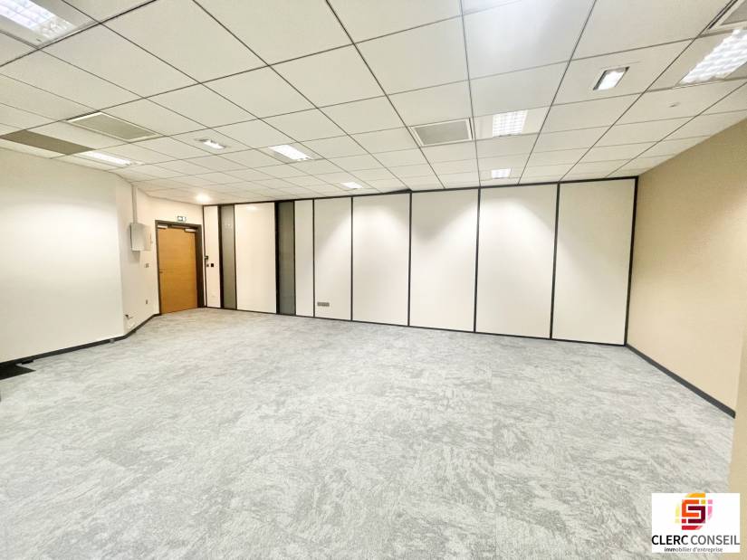 Location - Bureaux 76m² - Rouen
