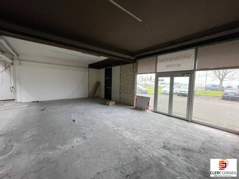 Location - Local d'activité 1208m² - Saint-Étienne-du-rouvray