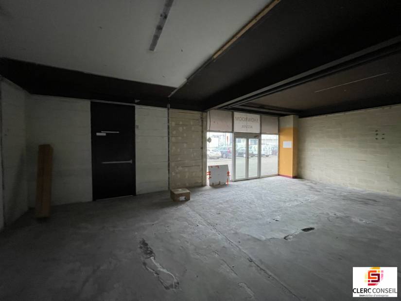 Location - Local d'activité 1208m² - Saint-Étienne-du-rouvray