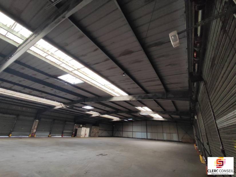 Location - Local d'activité 2000m² - Saint-Étienne-du-rouvray