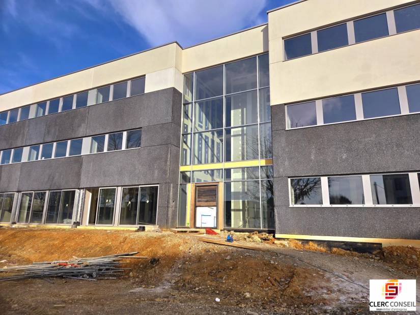 Vente - Bureaux 797m² - Mont-saint-aignan