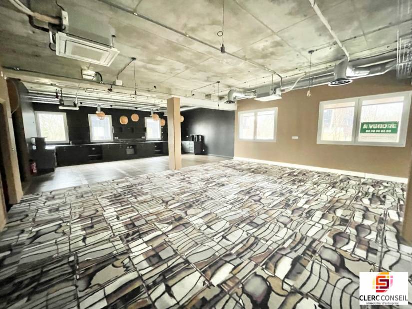 Location - Bureaux 255m² - Petit-couronne