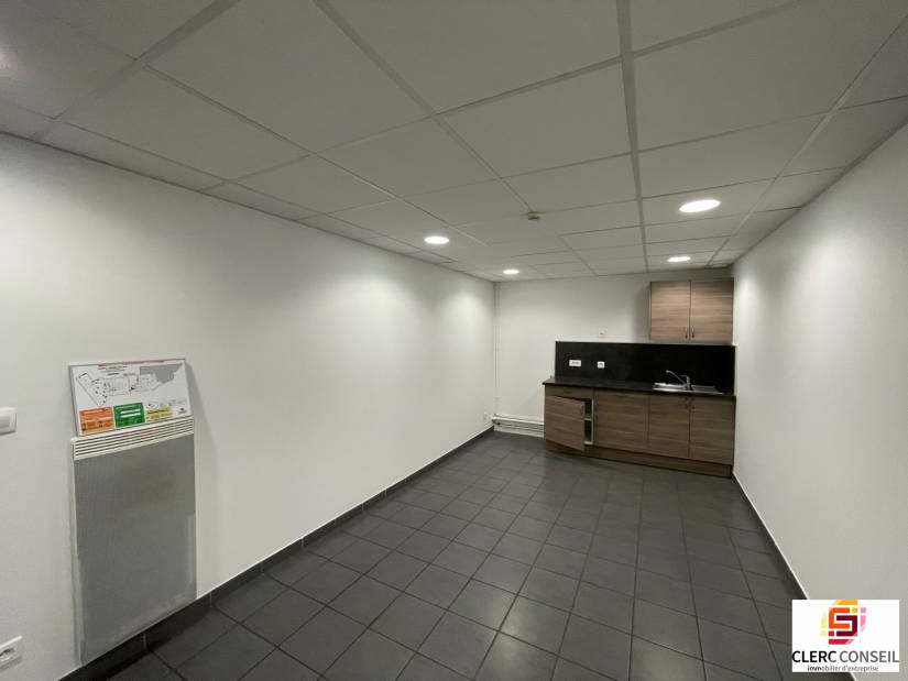 Location - Bureaux 1086m² - Mont-saint-aignan