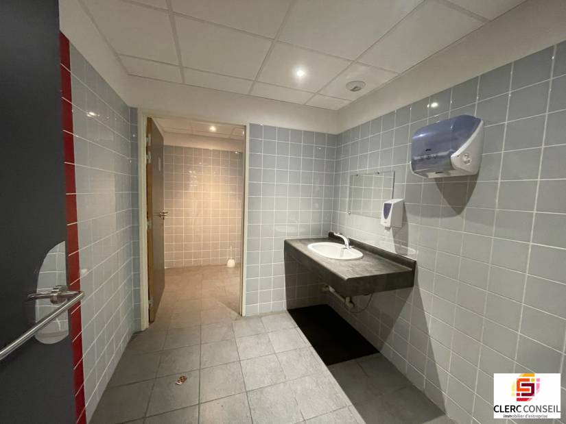 Location - Bureaux 1086m² - Mont-saint-aignan