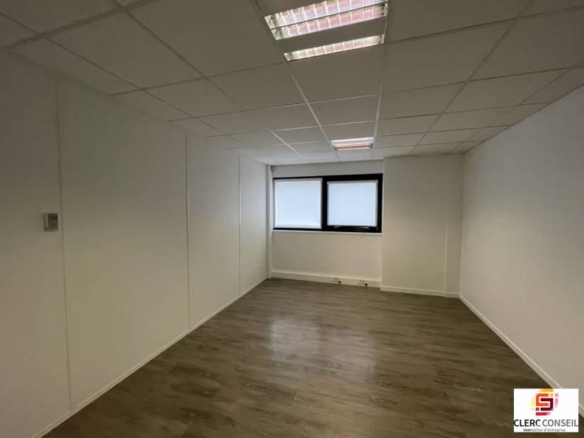 Location - Bureaux 1086m² - Mont-saint-aignan