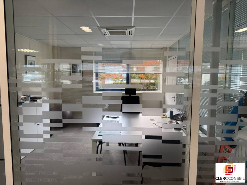 Location - Bureaux 1086m² - Mont-saint-aignan