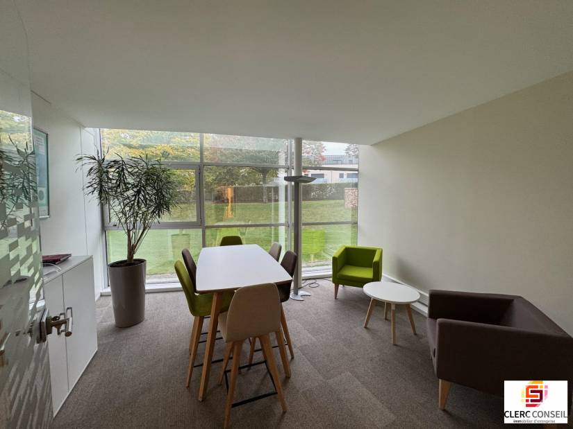 Location - Bureaux 1086m² - Mont-saint-aignan