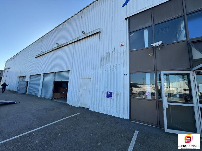 Location - Local d'activité 945m² - Le petit-quevilly