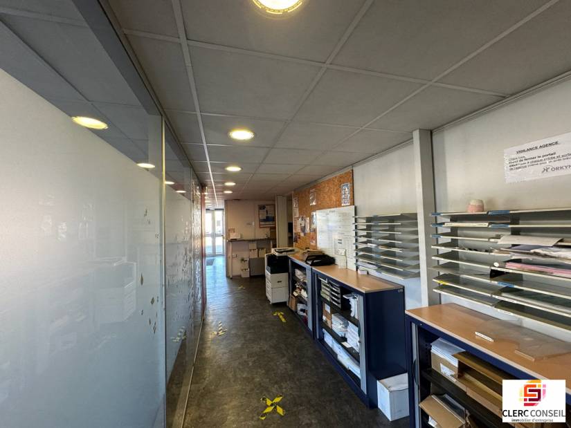 Location - Local d'activité 945m² - Le petit-quevilly