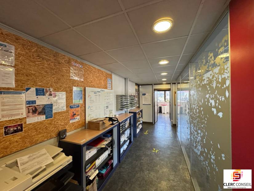 Location - Local d'activité 945m² - Le petit-quevilly