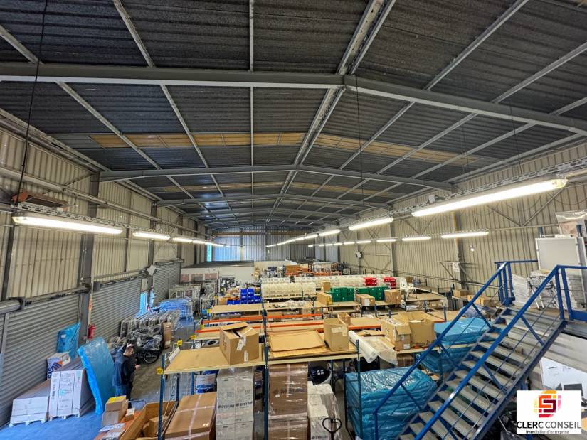 Location - Local d'activité 945m² - Le petit-quevilly