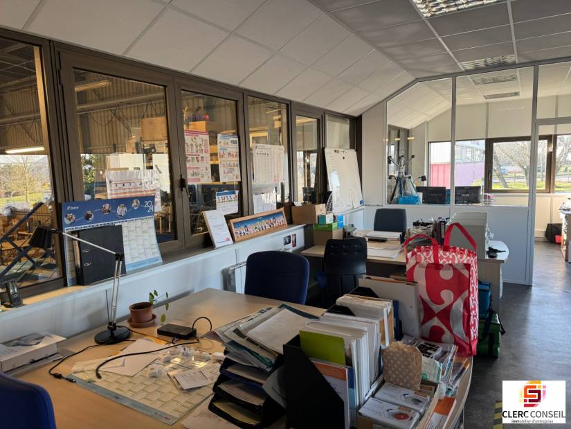 Location - Local d'activité 945m² - Le petit-quevilly