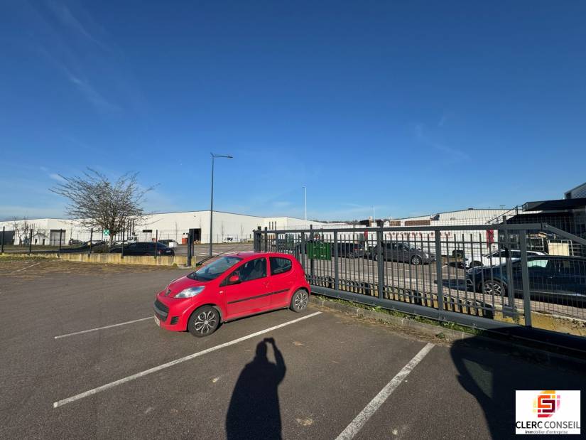 Location - Local d'activité 945m² - Le petit-quevilly