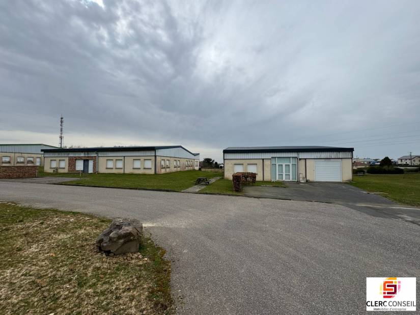 Location - Bureaux 112m² - La frénaye