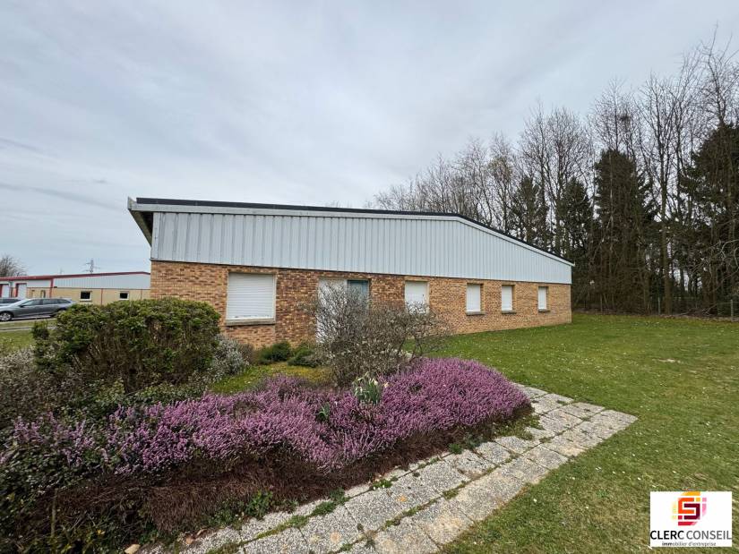 Location - Bureaux 112m² - La frénaye