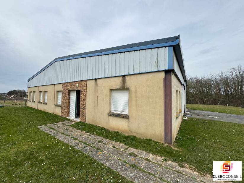 Location - Bureaux 372m² - La frénaye