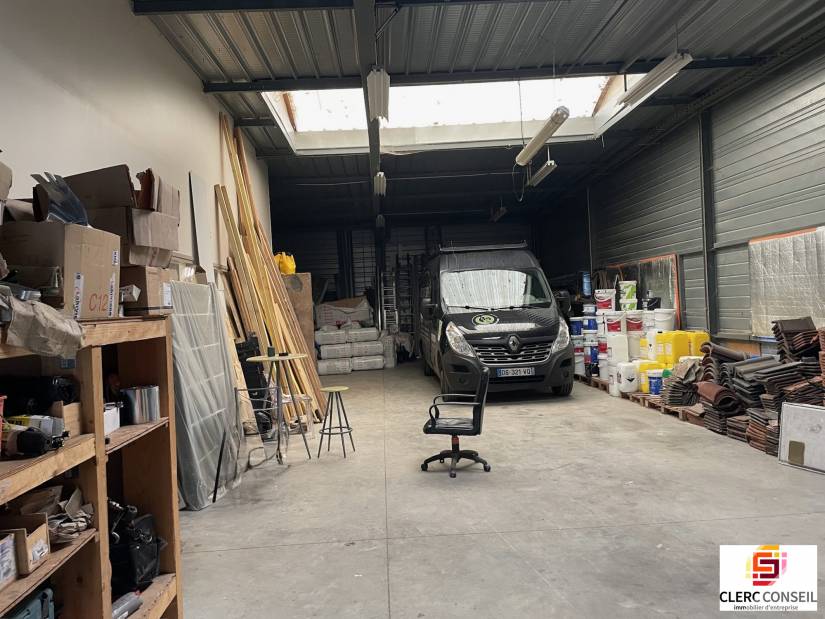 Location - Local d'activité 400m² - Guichainville