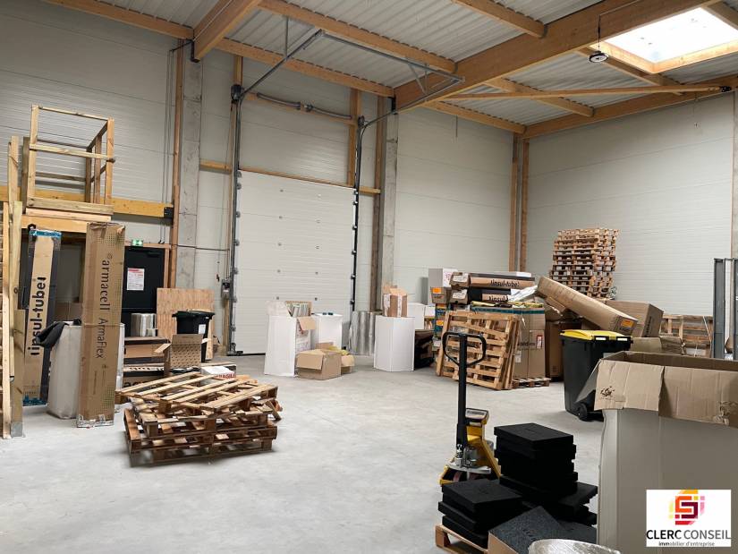 Location - Local d'activité 240m² - Honguemare-guenouville