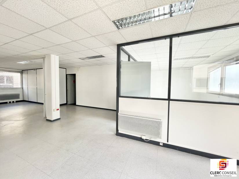 Location - Bureaux 301m² - Rouen