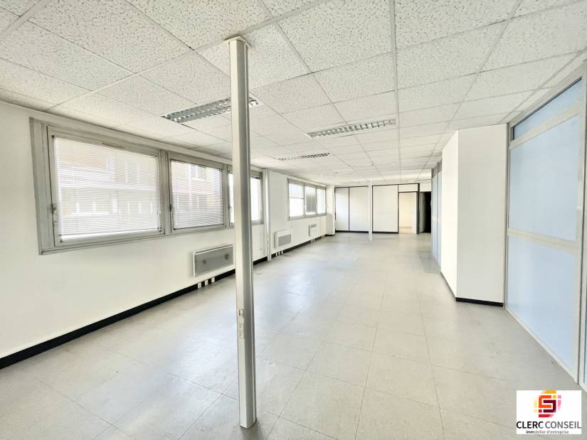 Location - Bureaux 301m² - Rouen