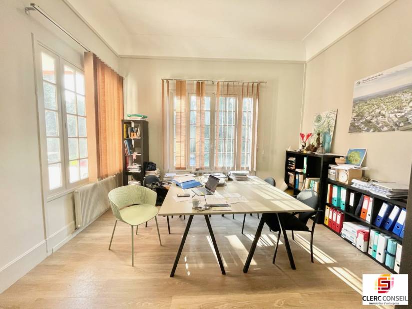 Location - Bureaux 102m² - Bois-guillaume