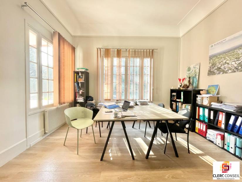 Location - Bureaux 102m² - Bois-guillaume