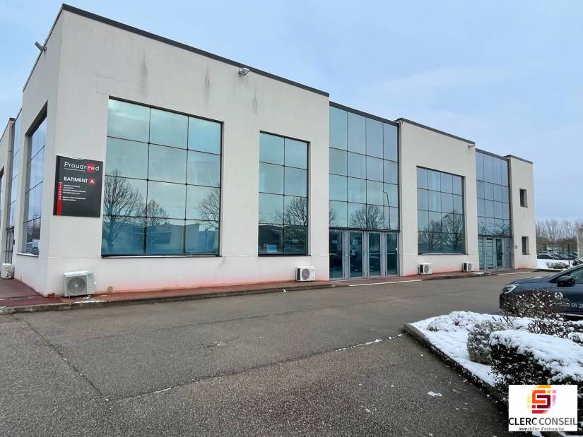 Location - Bureaux 102m² - Évreux