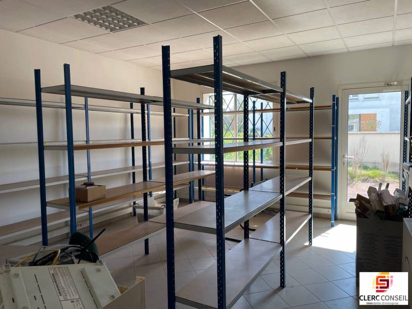 Vente - Bureaux 250m² - Louviers