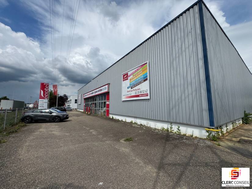 Location - Local d'activité 760m² - Sotteville-lès-rouen