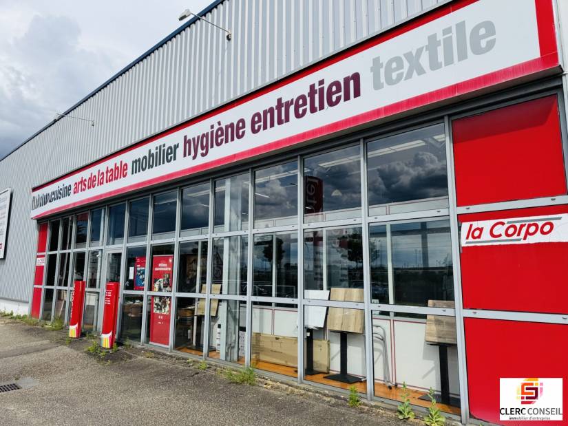 Location - Local d'activité 760m² - Sotteville-lès-rouen