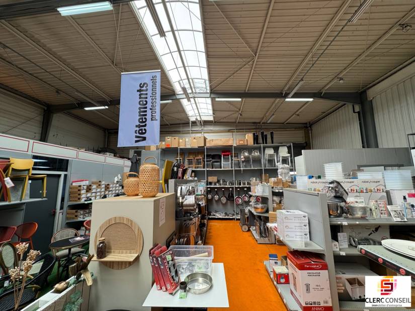 Location - Local d'activité 760m² - Sotteville-lès-rouen