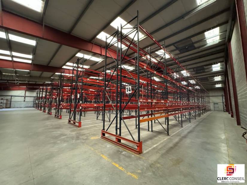 Location - Local d'activité 4027m² - Oissel