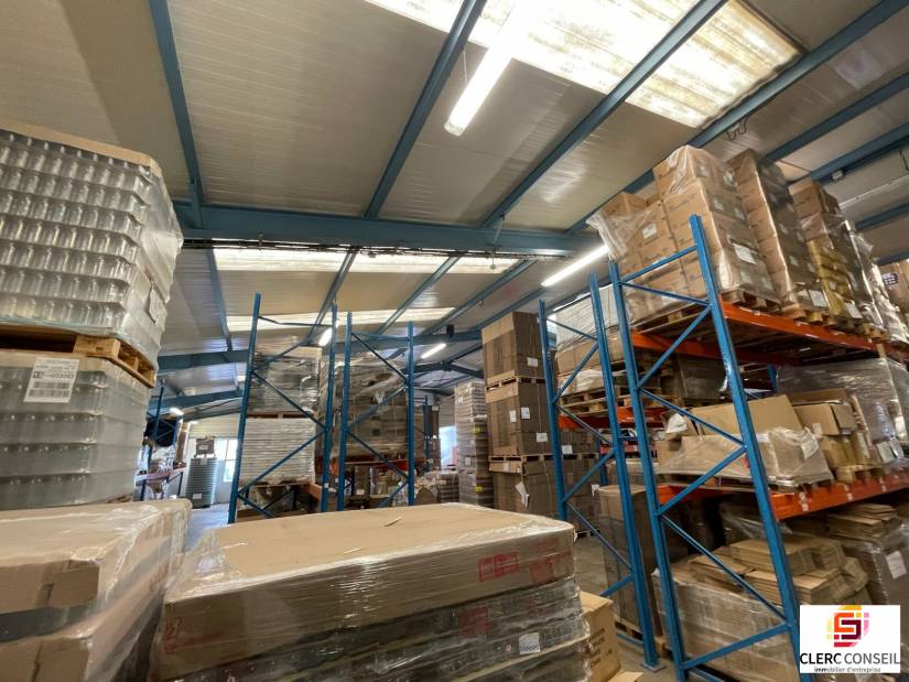 Location - Local d'activité 3300m² - Isneauville