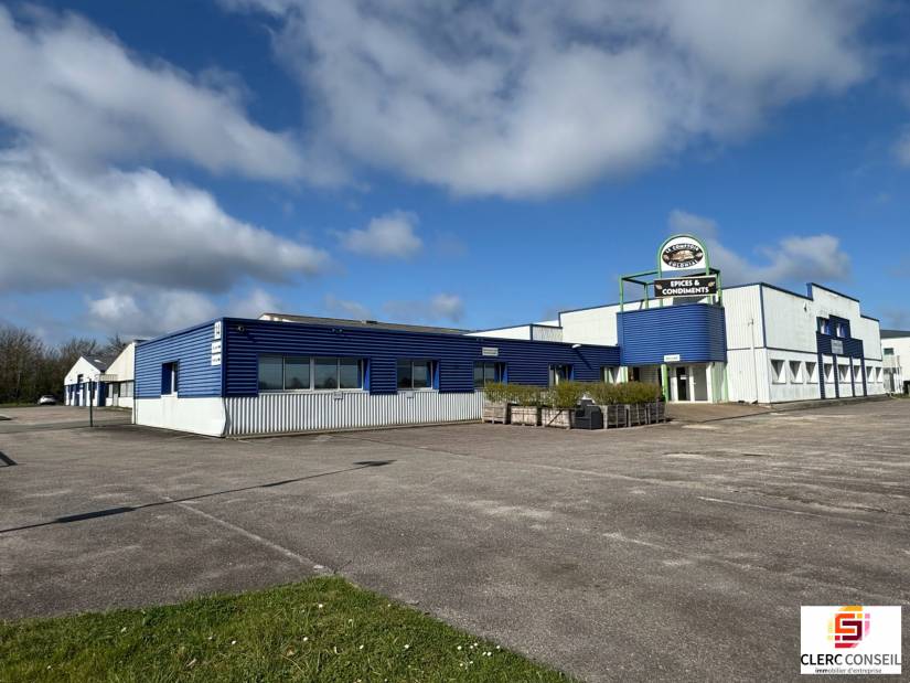 Vente - Local d'activité 3300m² - Isneauville